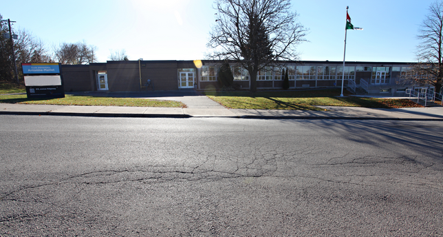 École élémentaire Antonine-Maillet campus exterior