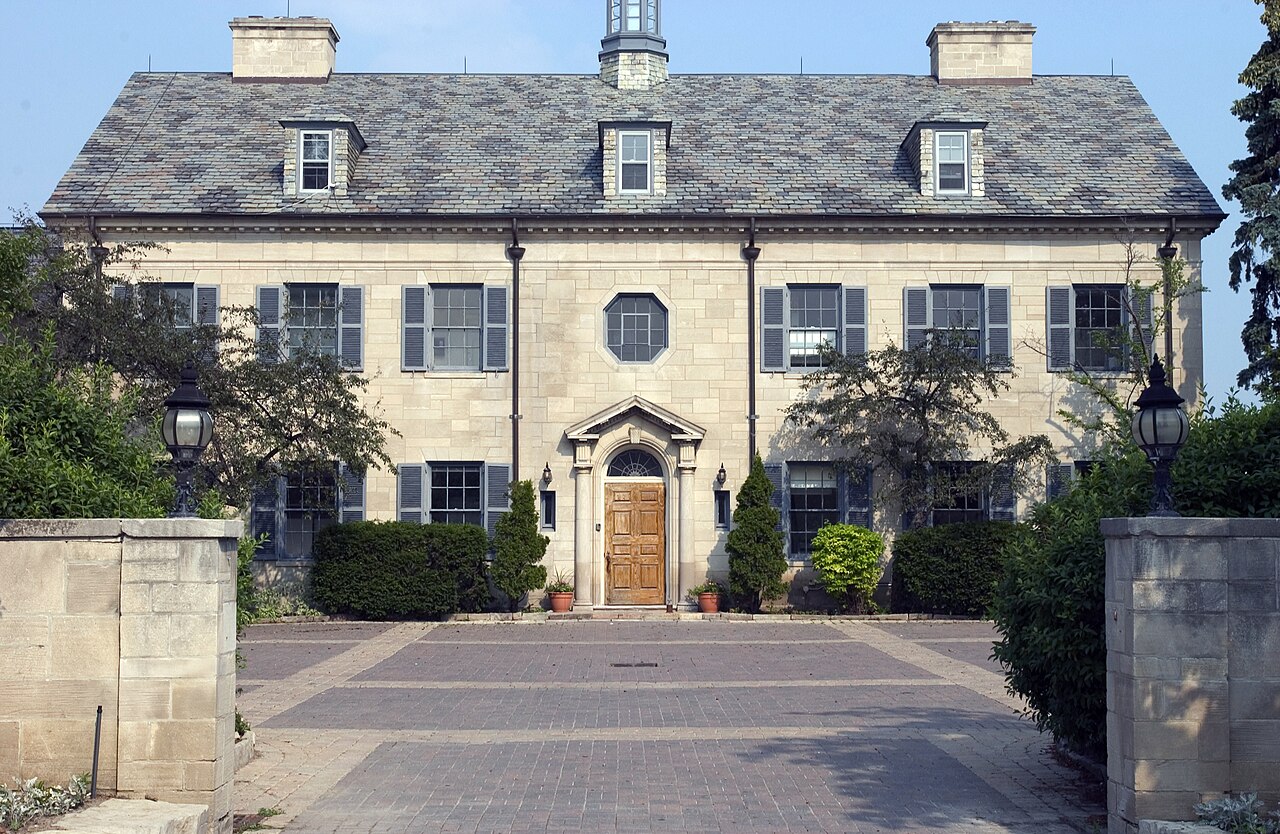 Archival exterior of Crescent School in Toronto