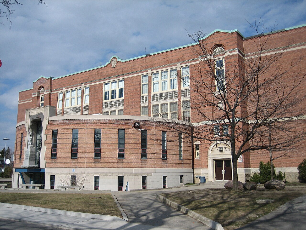 Malvern Collegiate Institute school exterior