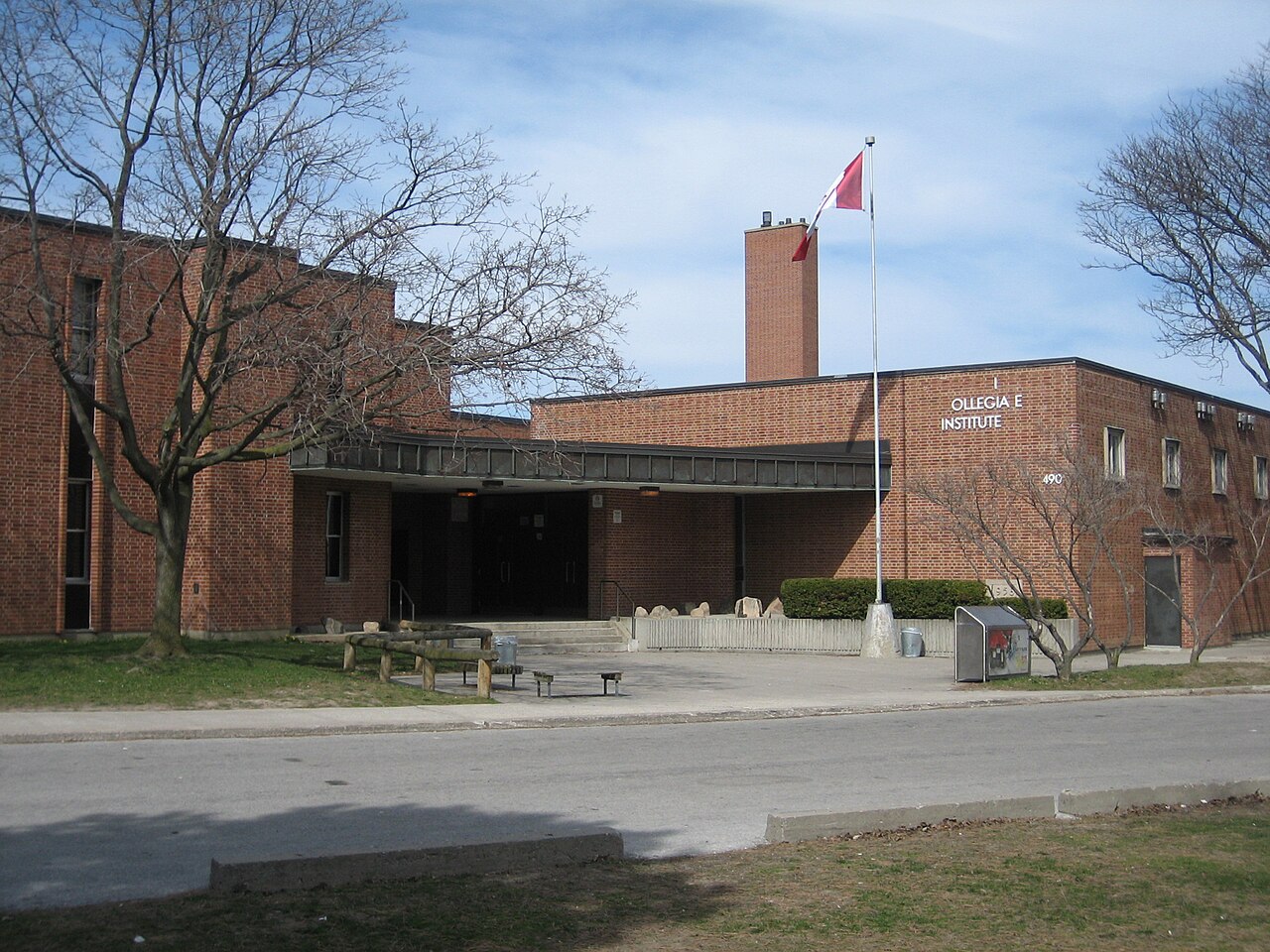 York Mills Collegiate Institute school exterior